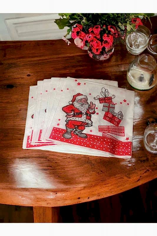 Happyland Yılbaşı Peçetesi Noel Baba Desenli Yeni Yıl Peçetesi