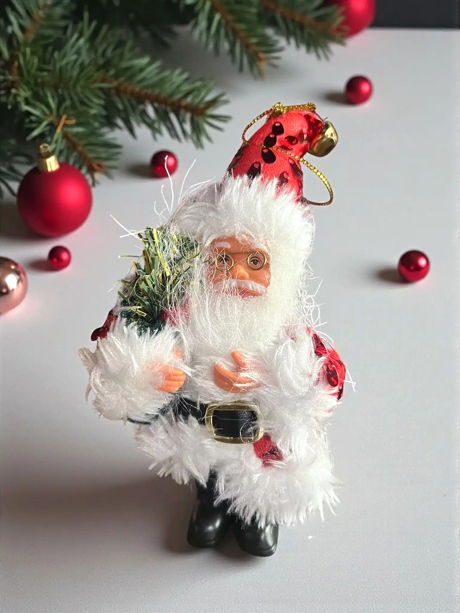 Happyland Yılbaşı 15 CM Kırmızı Renk Mini Noel Baba Oyuncak Dekor Süs Masa Üzeri Mini Noel Baba Süs HAPPY2021H