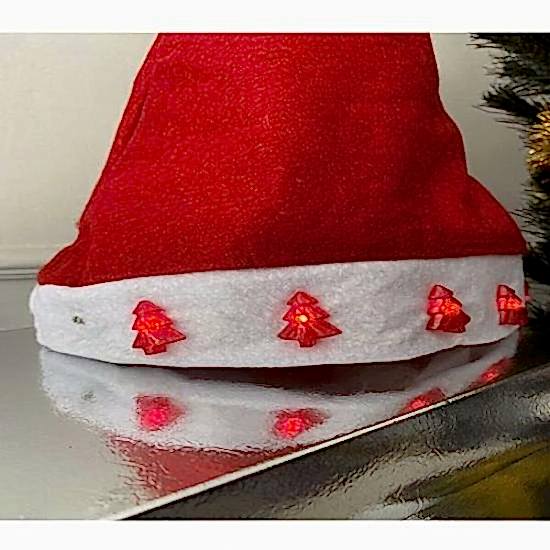 Happyland Yılbaşı Şapkası Işıklı Noel Şapkası 40 cm Kırmızı Yetişkin Noel Baba Şapkası