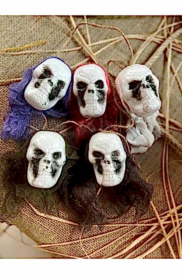 Happyland Halloween 5’Li Kuru Kafa Asma Süs İpli Cadılar Bayramı Dekor Süs 1 adet 5’li