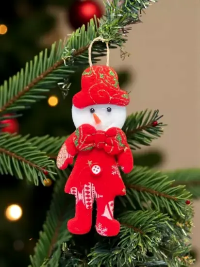 Happyland Yılbaşı Çam Ağacı Süsü Kardanadam Peluş Kırmızı Papyonlu Model Asma Süs 17 cm Noel Dekor
