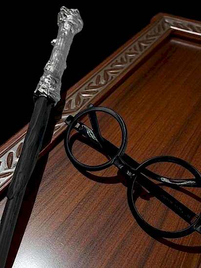  Happyland Harry Potter Asa Gözlük Seti Asa 45cm&Siyah Çerçeveli Camsız  Harry Potter Gözlüğü Seti 