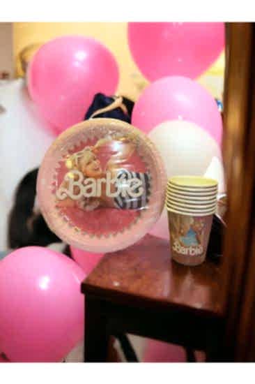 Happyland Barbie 8 Adet Karton Tabak Bardak Seti Barbie Desenli Tabak Bardak Seti