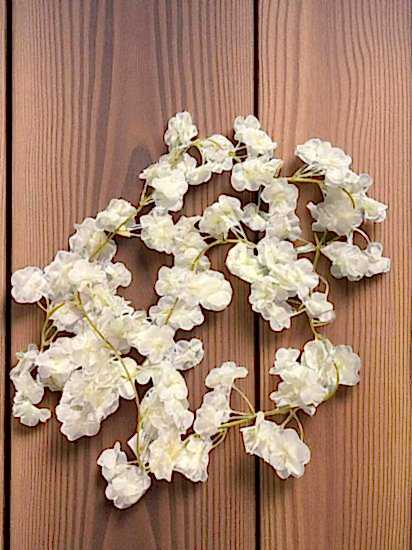 Happyland Yapay Çiçek Akasya Sarkıt Beyaz Renk 3m Günışığı Ledli IşıklıAkasyaSarkıt 180cm HPY-26200