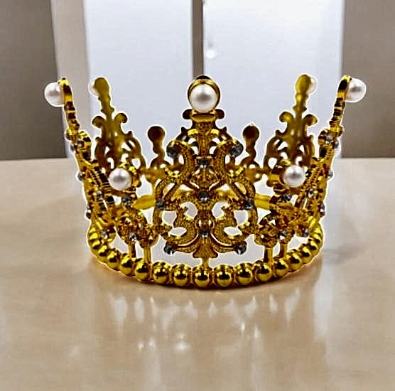 Happyland İncili Gold Pasta Tacı Mini Plastik İNCİLİ MODEL TAM TUR 12X12 CM