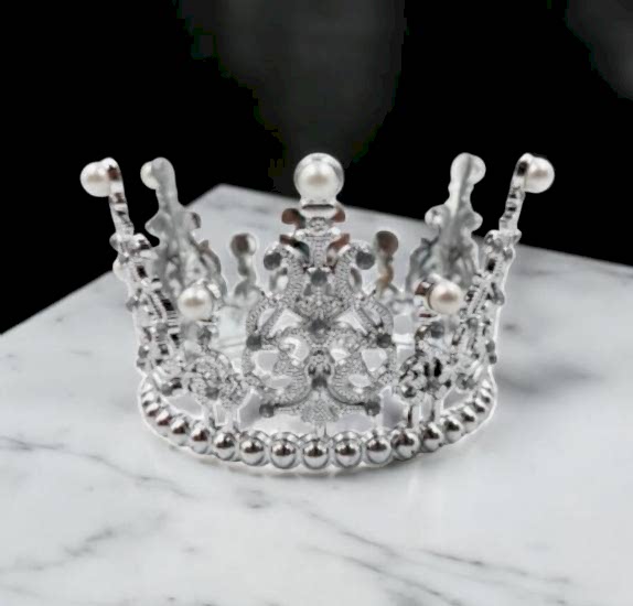 Happyland İncili Gümüş Pasta Tacı Mini Plastik İNCİLİ MODEL TAM TUR 12X12 CM