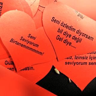 Romantik Aşk Kavanozu 365 Güne 365 Ayrı Kalp Not ile