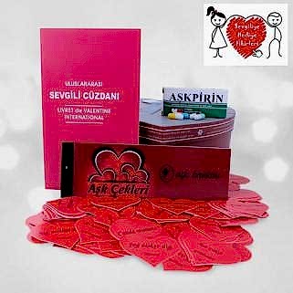 Sevgiliye 365 Gün Sizi Hatırlatacak Kalpli Hediye Seti
