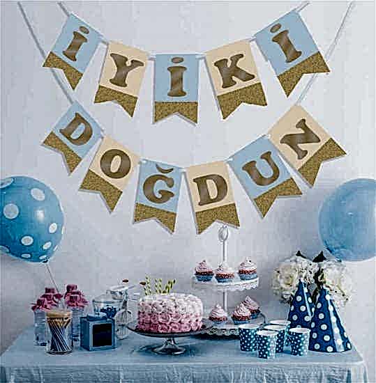 İyi ki Doğdun Mavi Zemin Altın Banner Flama